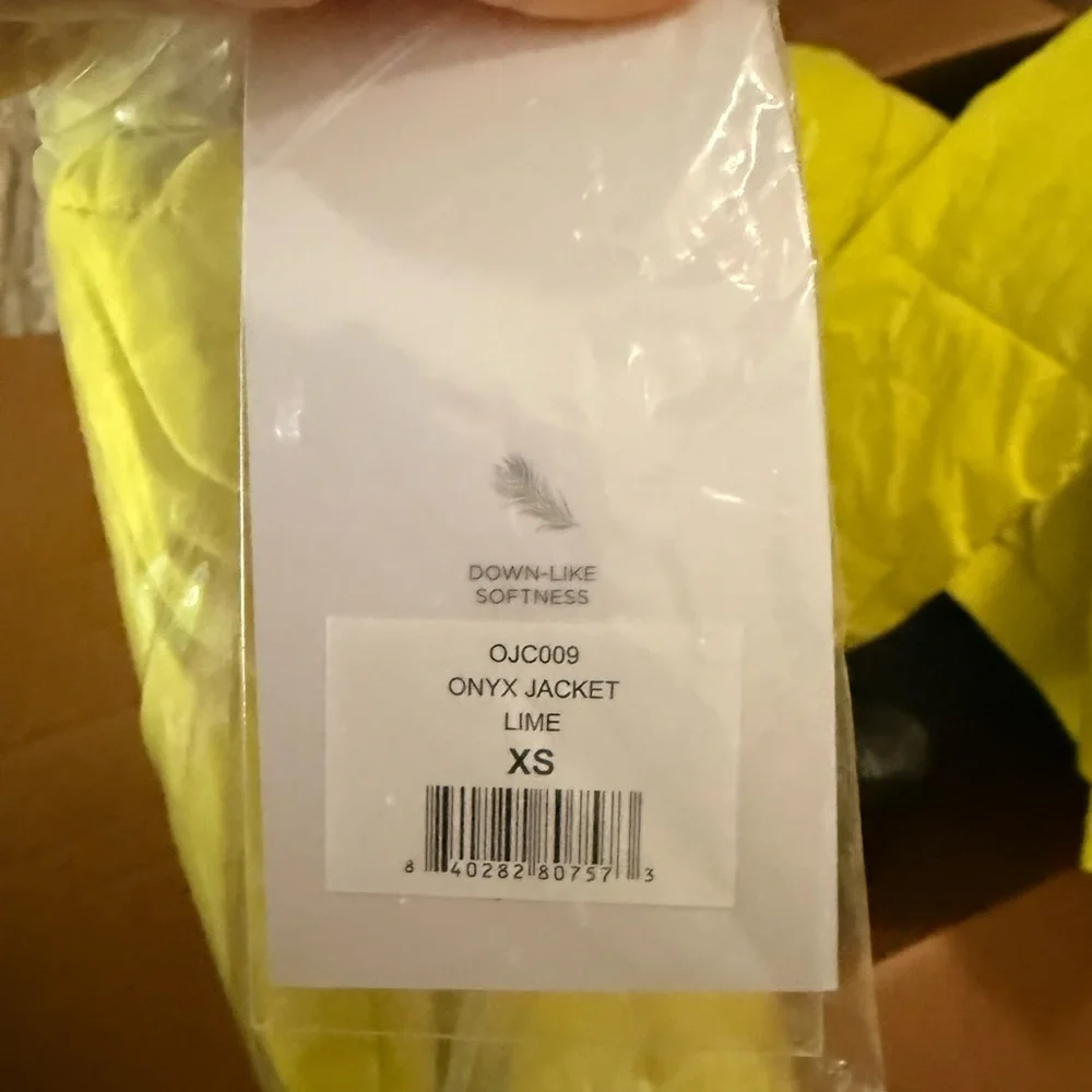 Juicy Couture Onyx Puffer Jacket in neon lime - Picture 9 of 10